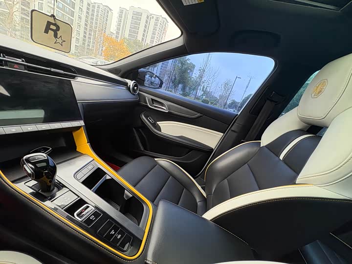 Фото 7 - MG Motor 6