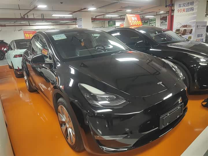 Фото 4 - Tesla Model Y