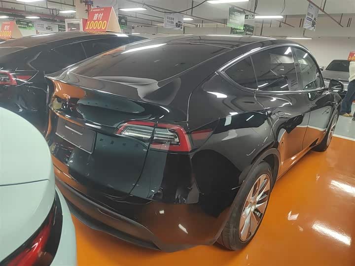 Фото 7 - Tesla Model Y