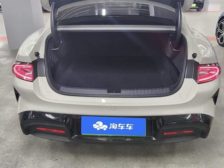 Фото 4 - Xiaomi SU7