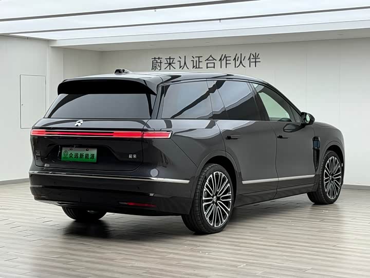 Фото 6 - Nio ES8