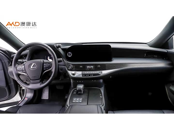Фото 5 - Lexus LS