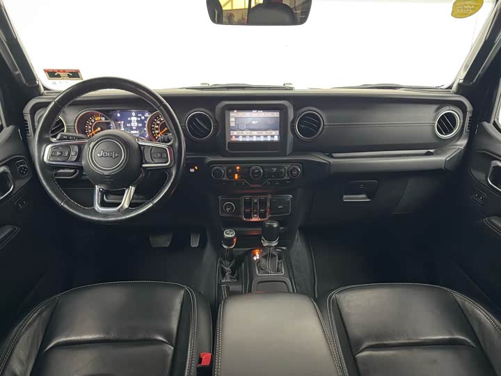 Фото 7 - Jeep Wrangler