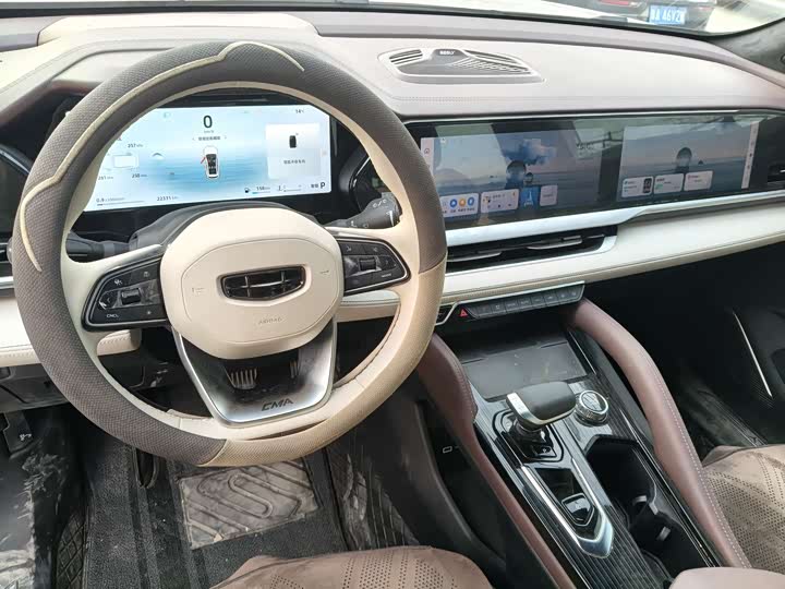 Фото 4 - Geely Monjaro