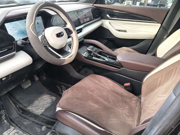 Фото 5 - Geely Monjaro