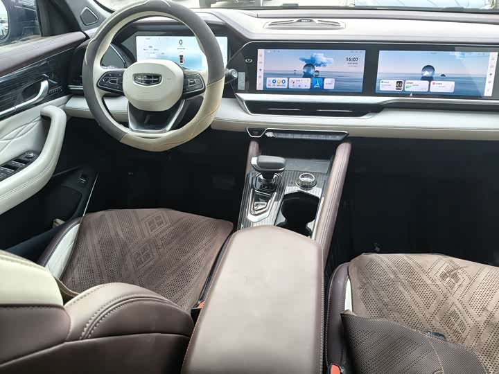 Фото 6 - Geely Monjaro