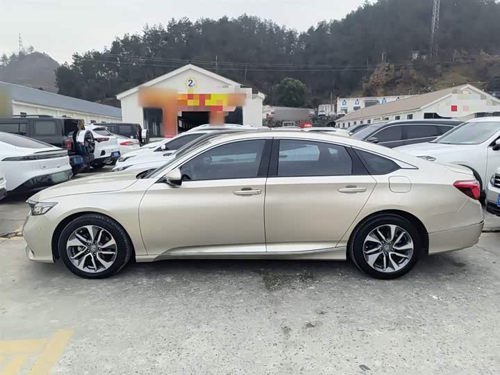 Фото 5 - Honda Inspire