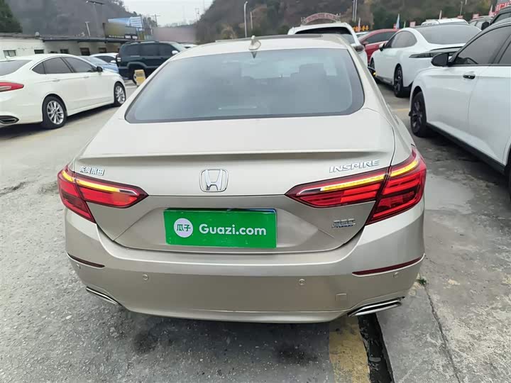 Фото 6 - Honda Inspire