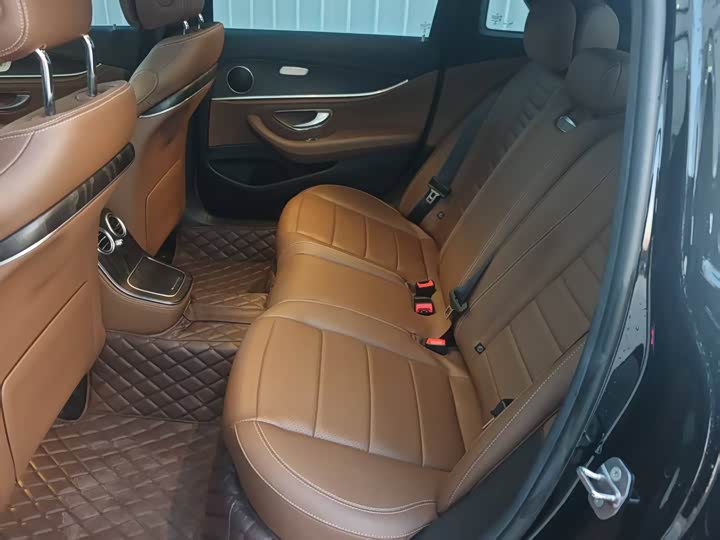 Фото 6 - Mercedes-Benz E-Class Hybrid