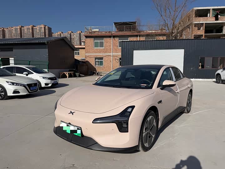 Фото 1 - XPeng Mona M03