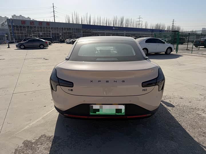 Фото 8 - XPeng Mona M03
