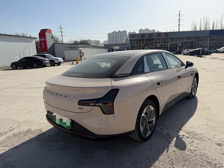 Фото 9 - XPeng Mona M03