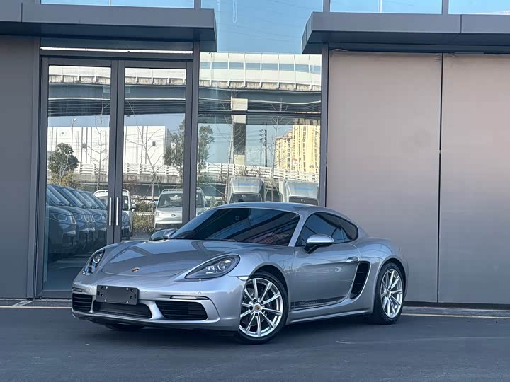 Фото 1 - Porsche 718