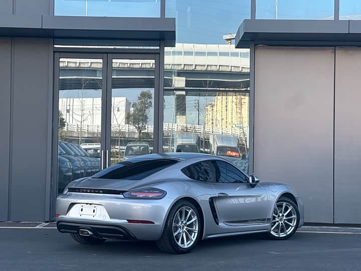 Фото 5 - Porsche 718