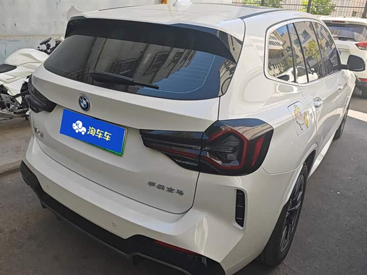 Фото 3 - BMW iX3