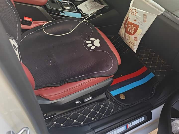 Фото 8 - BMW iX3