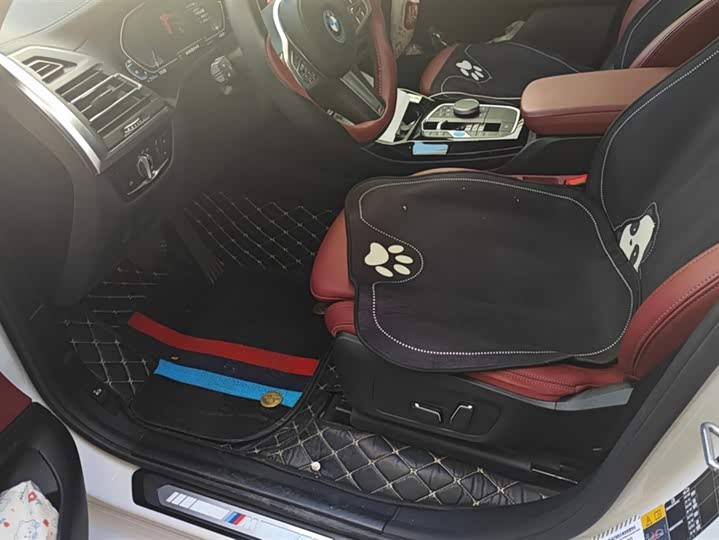 Фото 9 - BMW iX3