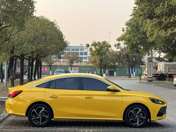 Фото 4 - MG Motor 5