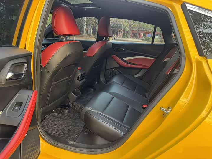 Фото 7 - MG Motor 5