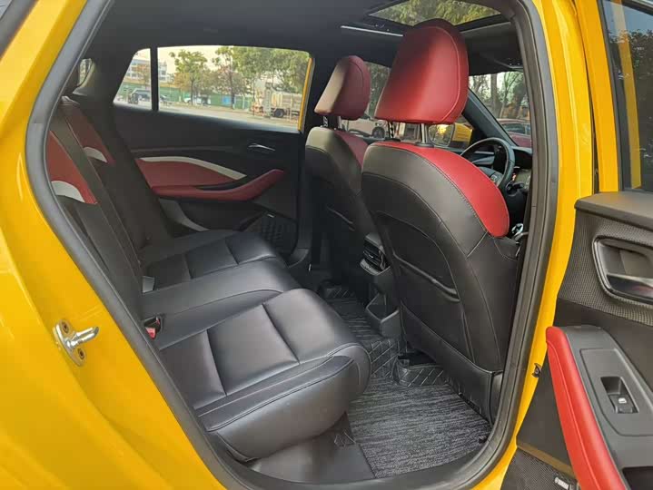 Фото 8 - MG Motor 5