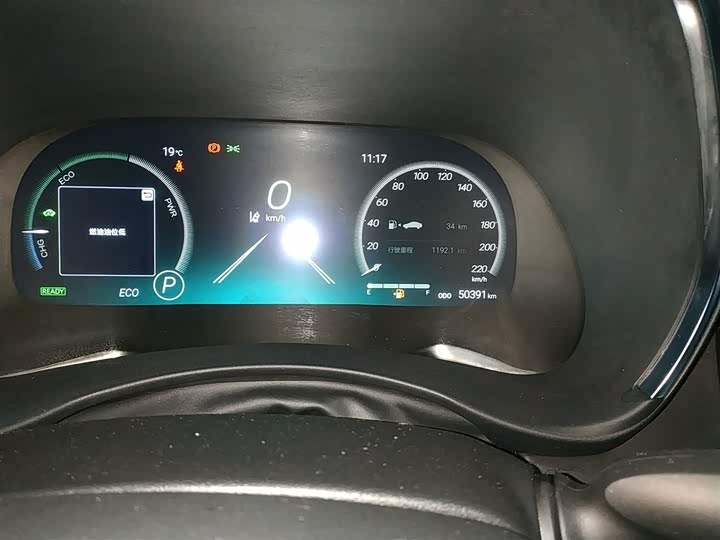 Фото 5 - Toyota Crown Kluger