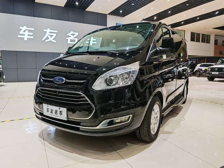 Фото 2 - Ford Tourneo