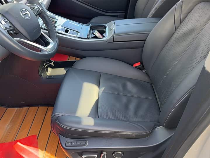 Фото 8 - GAC Trumpchi M8