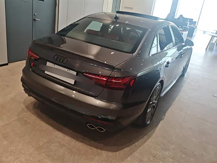 Фото 3 - Audi S4