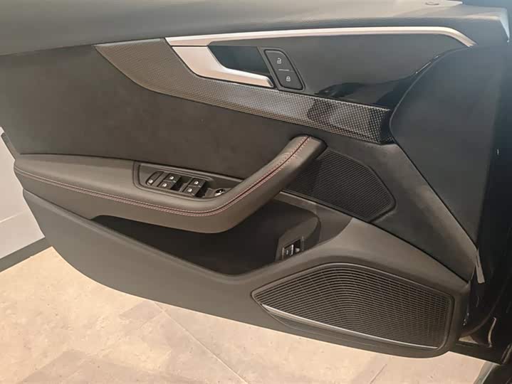 Фото 7 - Audi S4