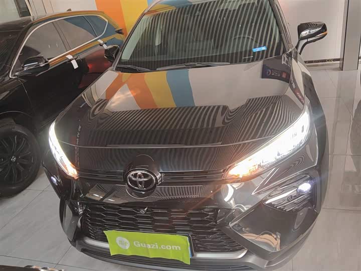 Фото 3 - Toyota Wildlander