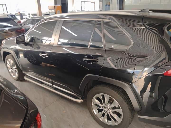 Фото 5 - Toyota Wildlander