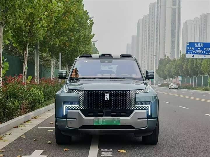 Фото 2 - BYD Yangwang U8