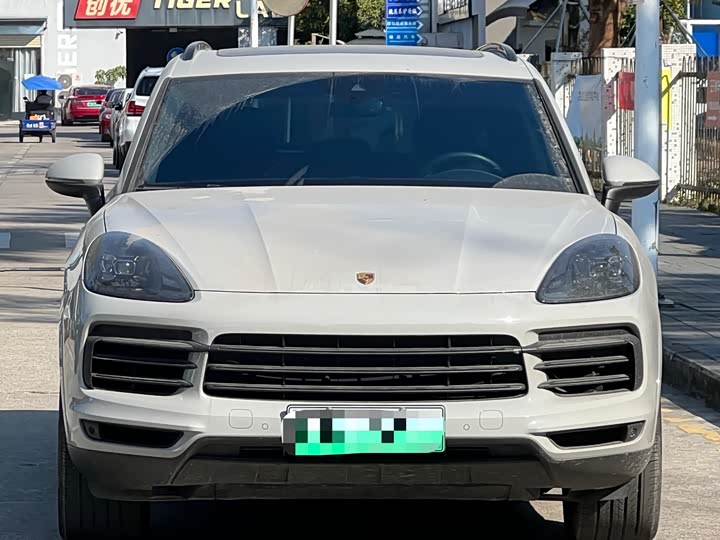Фото 2 - Porsche Cayenne Hybrid