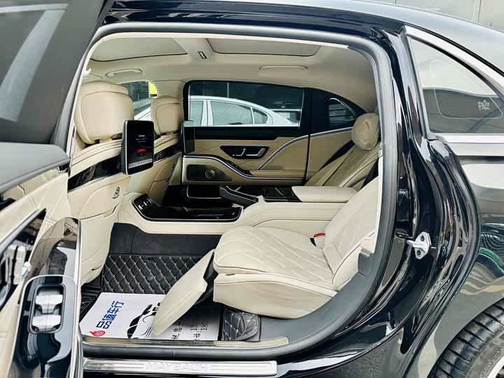 Фото 6 - Mercedes-Benz Maybach S-Class