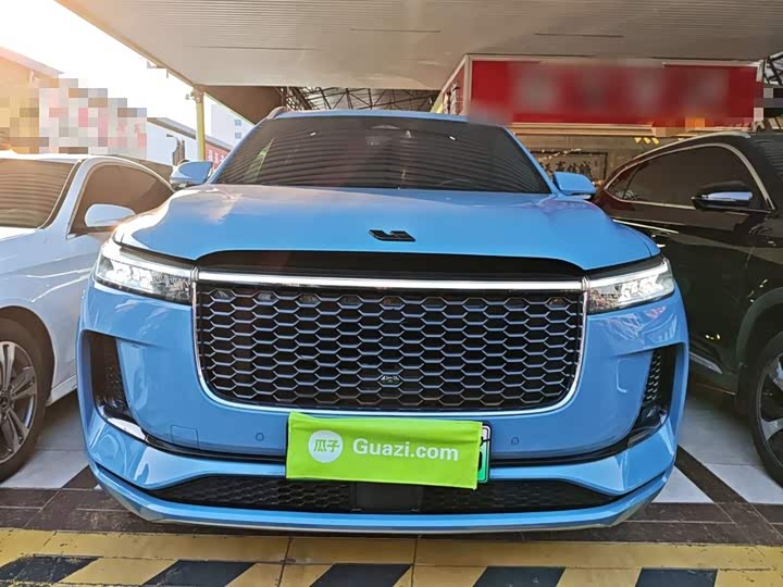 Фото 3 - LiXiang One