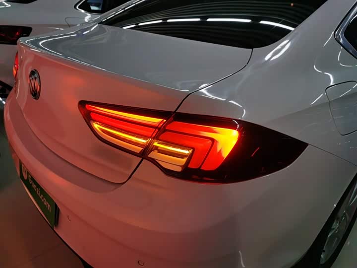 Фото 8 - Buick Regal