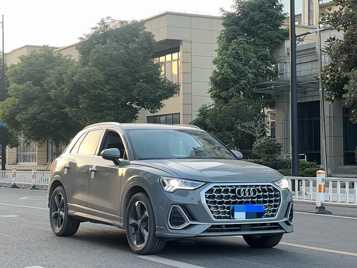 Фото 3 - Audi Q3