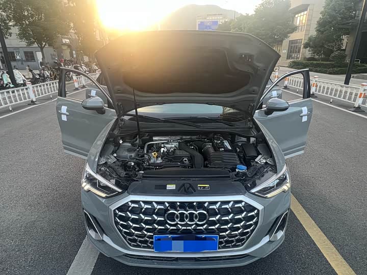 Фото 9 - Audi Q3