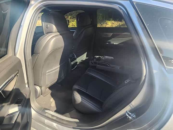 Фото 8 - Cadillac CT6