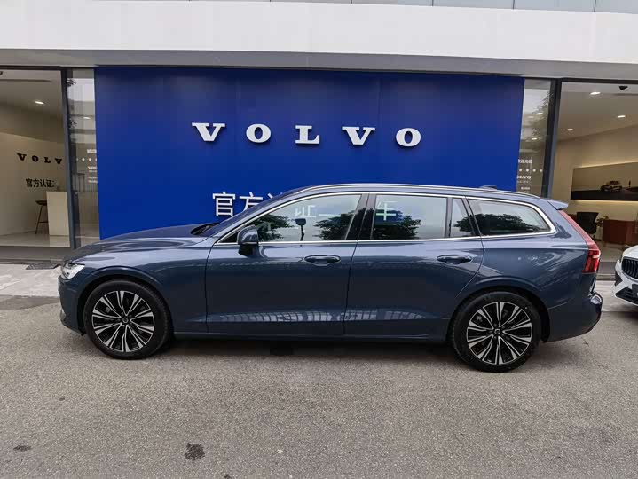 Фото 4 - Volvo V60
