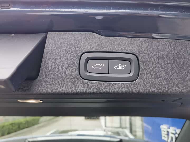 Фото 7 - Volvo V60