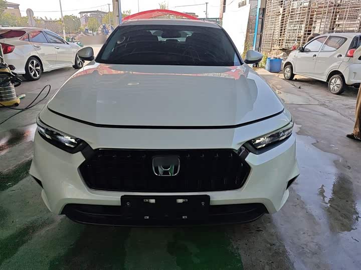 Фото 3 - Honda Inspire