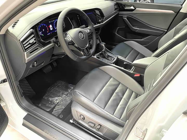 Фото 5 - Volkswagen Sagitar L