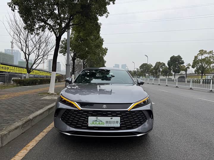 Фото 1 - BYD Qin L