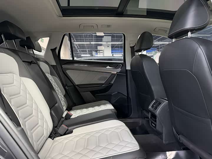 Фото 6 - Volkswagen Tayron