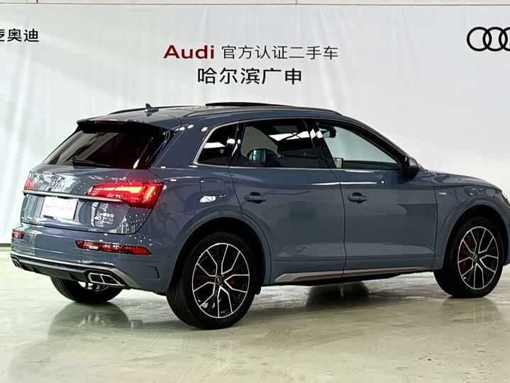 Фото 4 - Audi Q5L
