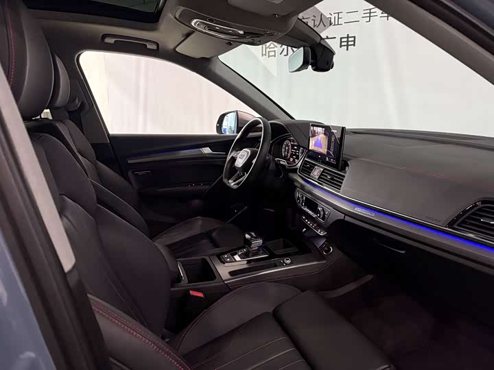 Фото 9 - Audi Q5L