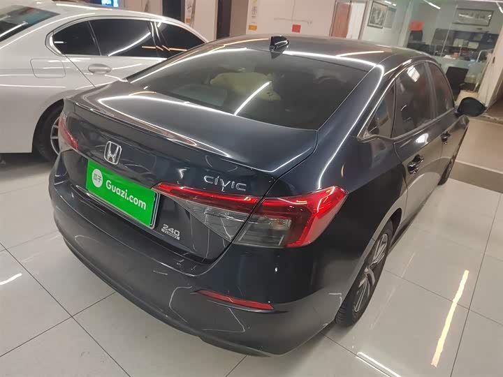 Фото 7 - Honda Civic