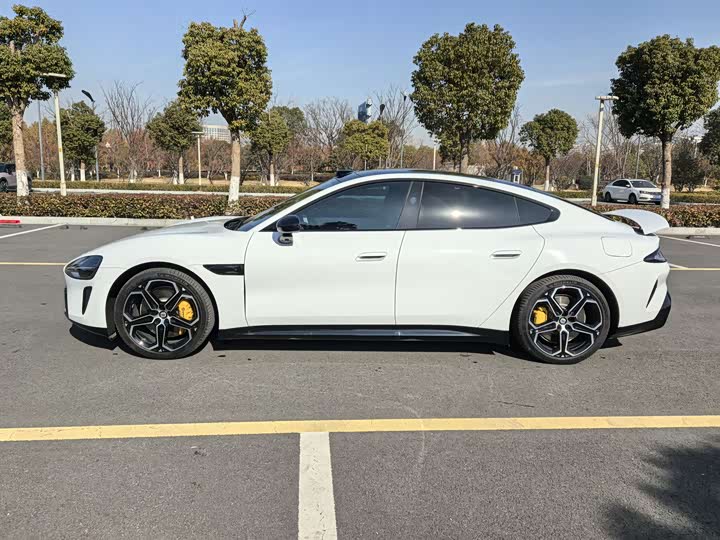 Фото 4 - Xiaomi SU7