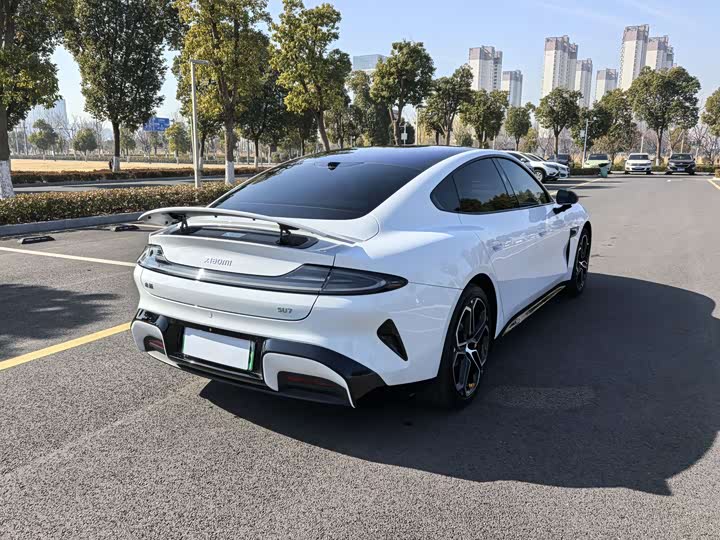 Фото 7 - Xiaomi SU7